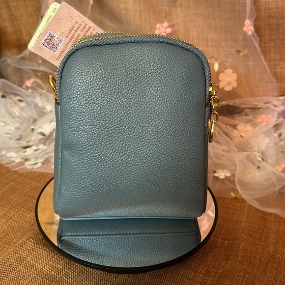 NWT Vegan Blue/English Tan Mini Faux Leather Crossbody. So soft. - Picture 4 of 6